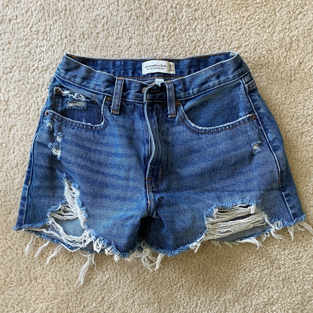 Abercrombie & Fitch Curve Love Mid Rise Boyfriend Jean Shorts, 25